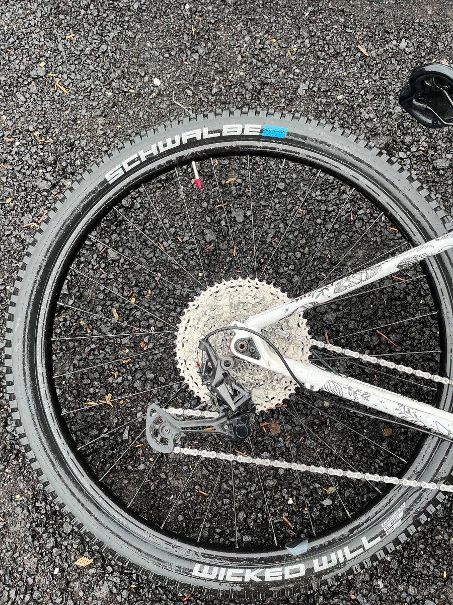 XC/Trail 29” Canyon Grand Canyon 8, M, WMN (jen dámské sedlo - 5