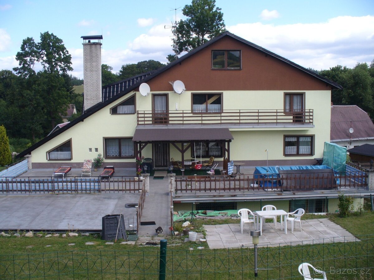 Prodam velky tri podlazni rodiiny dum v Dolni Moravici - 5