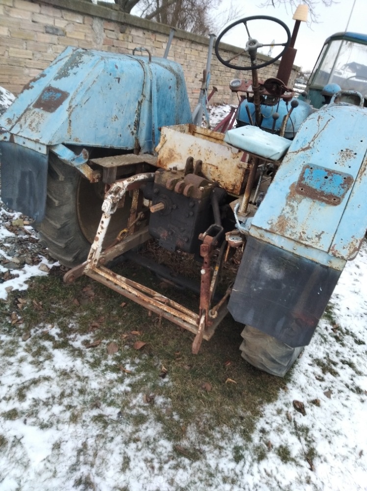 Prodám pojízdný ZETOR25K - 5