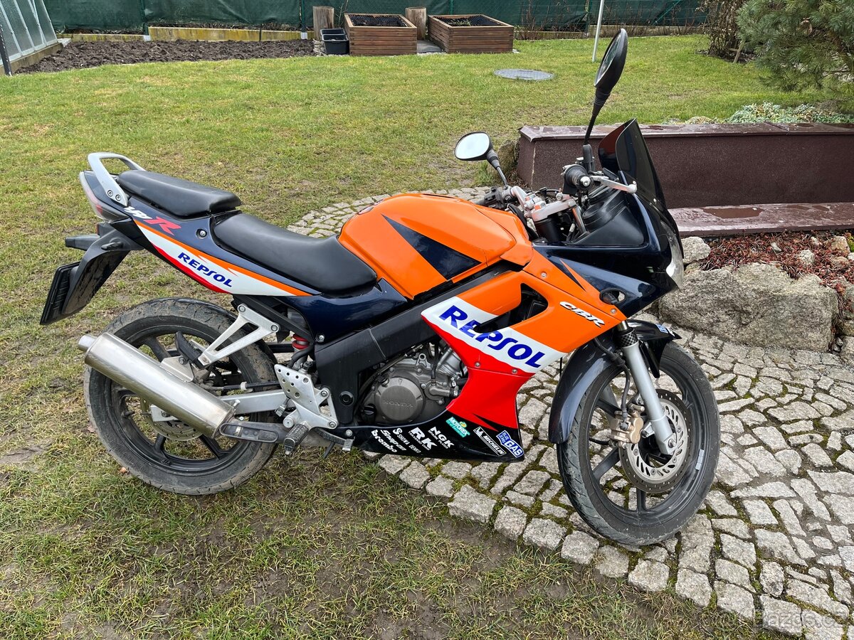Honda cbr 125r - 5