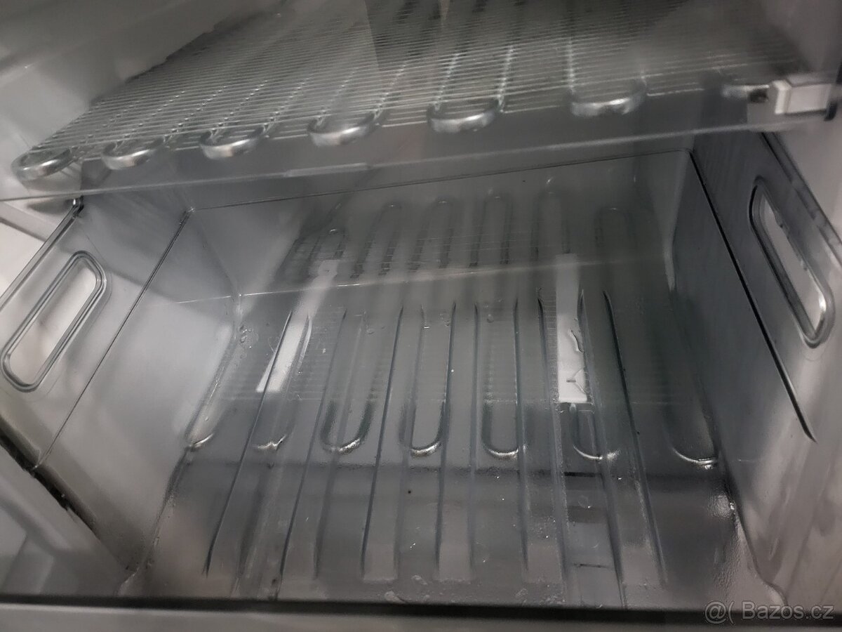 velká 187cm lednice A++, Bauknecht - 5