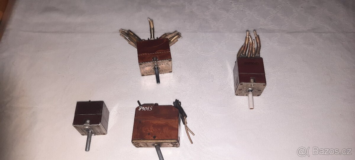 Letecky spojovací material - 5