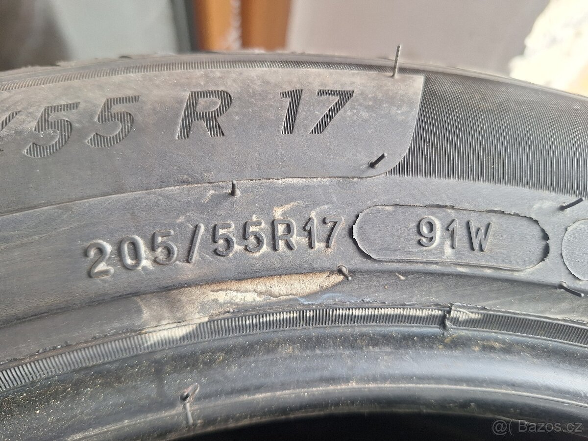 Prodám letní pneu 205/55/17 Michelin - 5