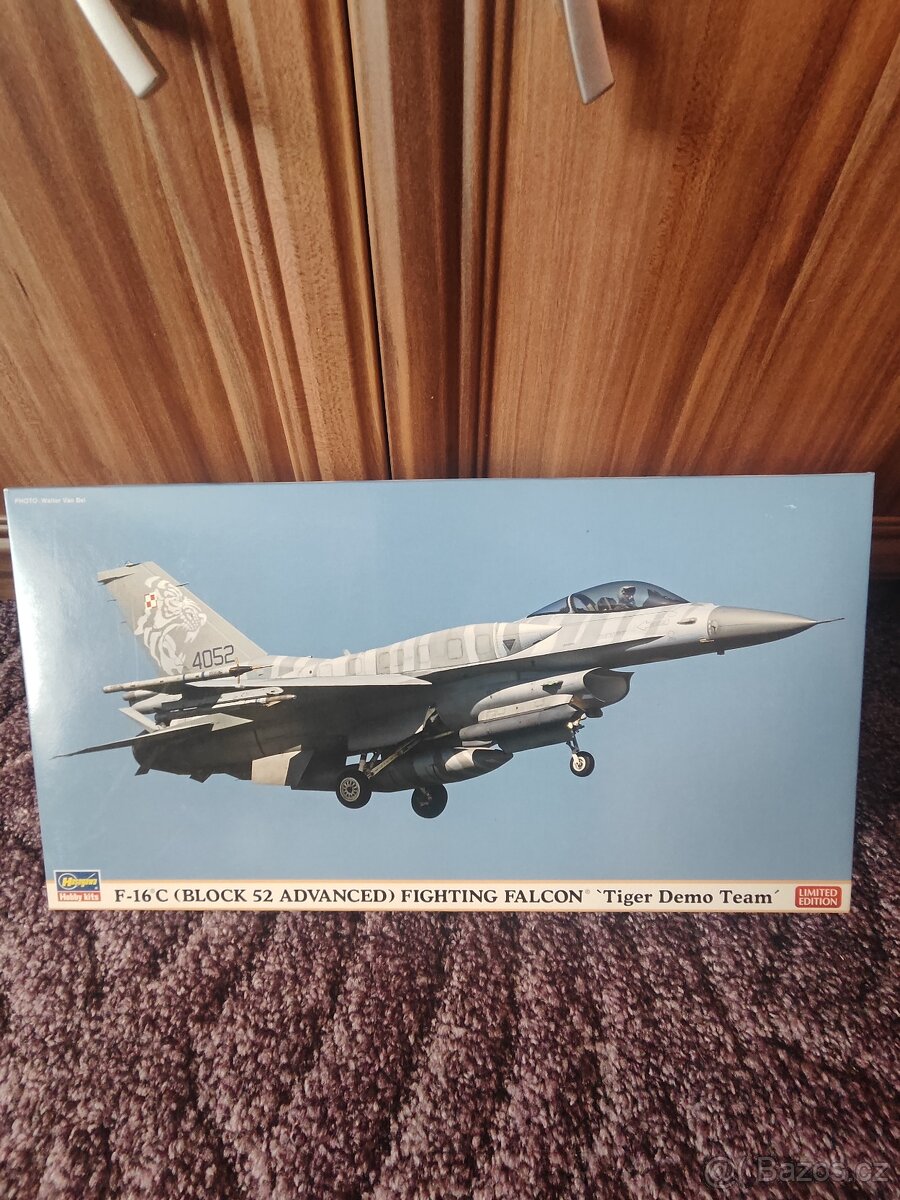 LETADLA 1/48 - 5