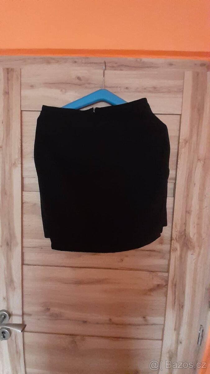 Černá společenská sukně s podšívkou,vel.42,zn.Tako Fashion - 5