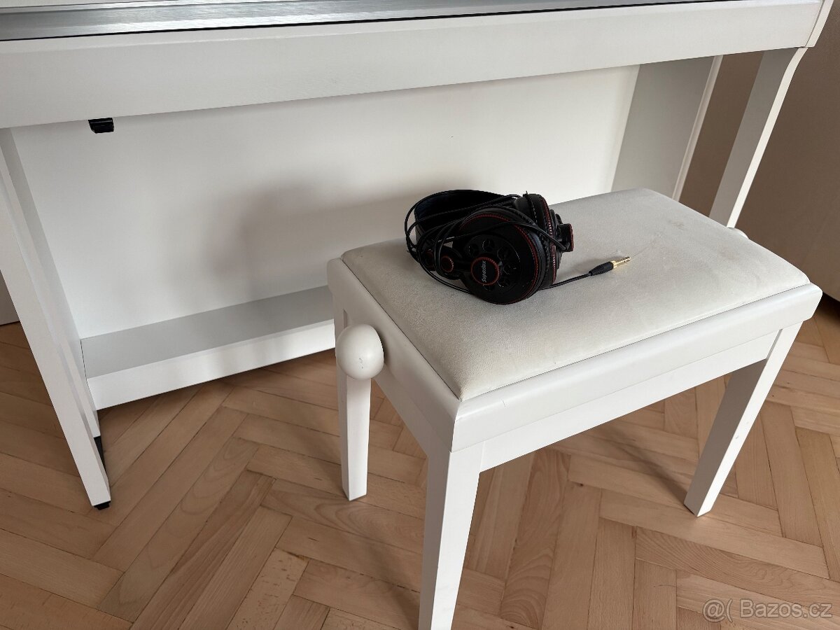 Kawai CN29W + židle a sluchátka - 5