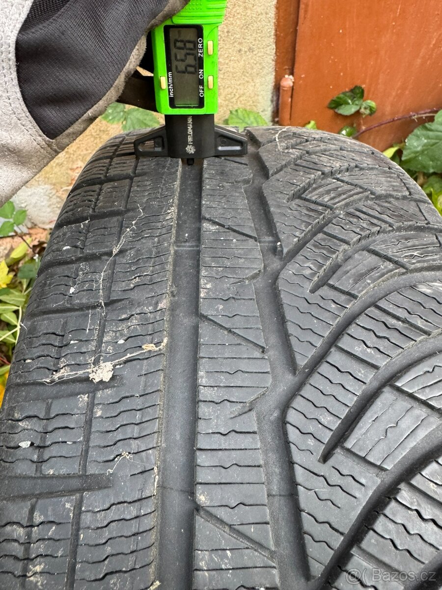 496. 2x zimní pneu michelin 215/45 r18 (cca 6,5 mm) - 5