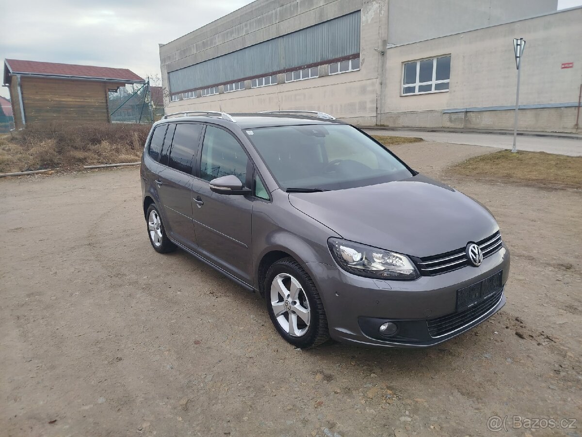 Volkswagen Touran - 5