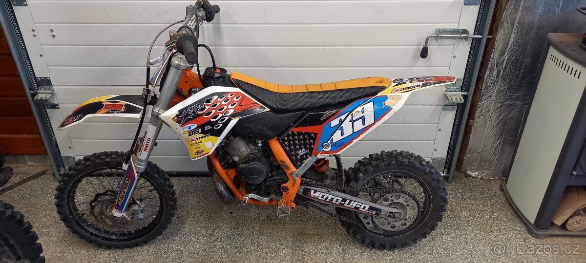 KTM 65 + náhradní díly + oblečení - 5