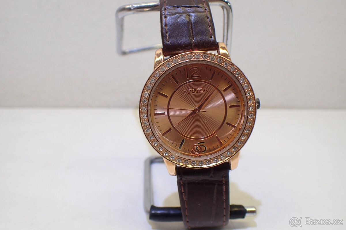 Hodinky Quartz s kamínky - 5