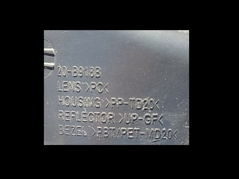 SUZUKI SX4 2006-2013 pravé a levé přední světlo. - 5