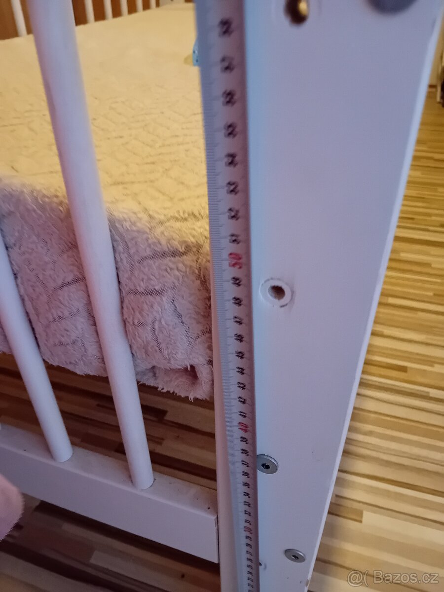 Dětská postýlka i s matrací - 5