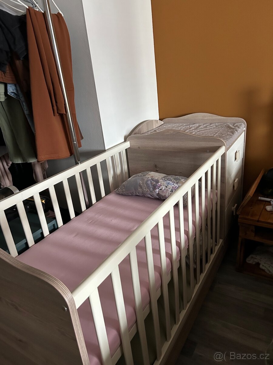 Dětská postýlka s přebalovacím pultem - 5