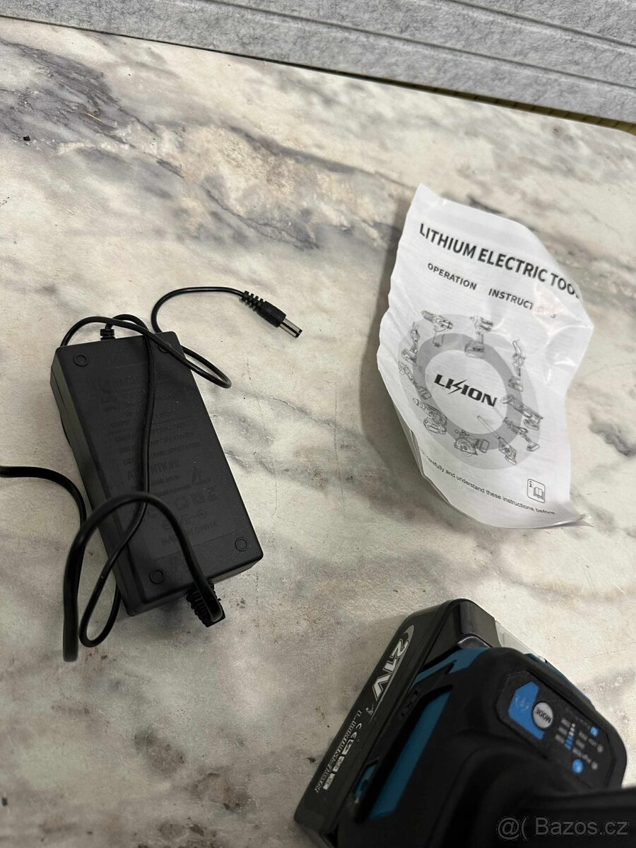 Aku rázový utahovák (599) - 5