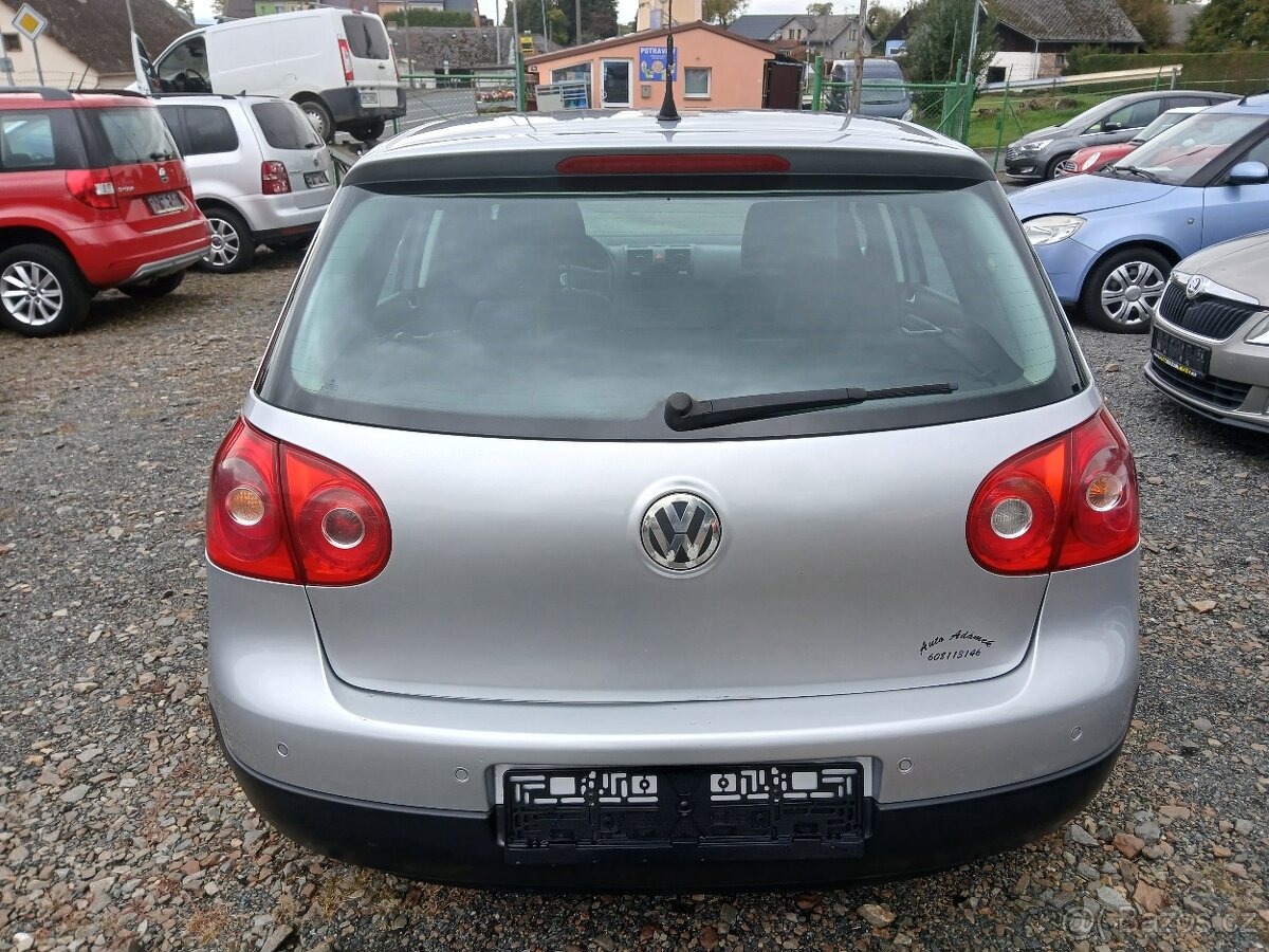 Volkswagen Golf 5 1.6 FSI COMFORT - 5