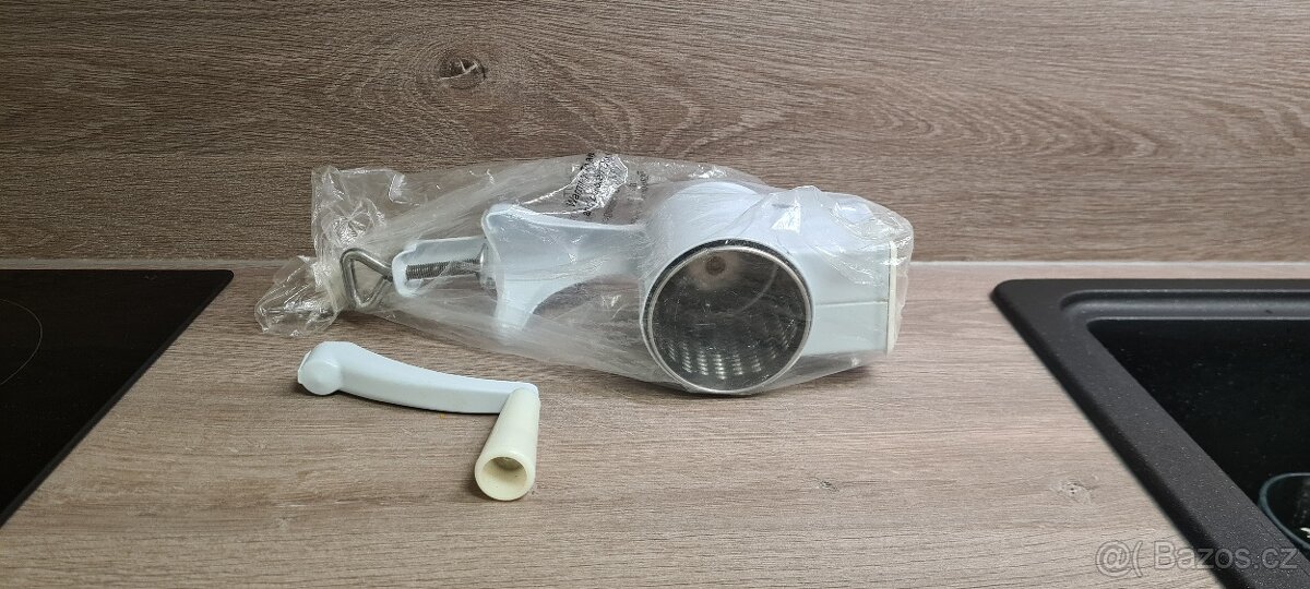 Mlýnek na ořechy / strouhanku - 5