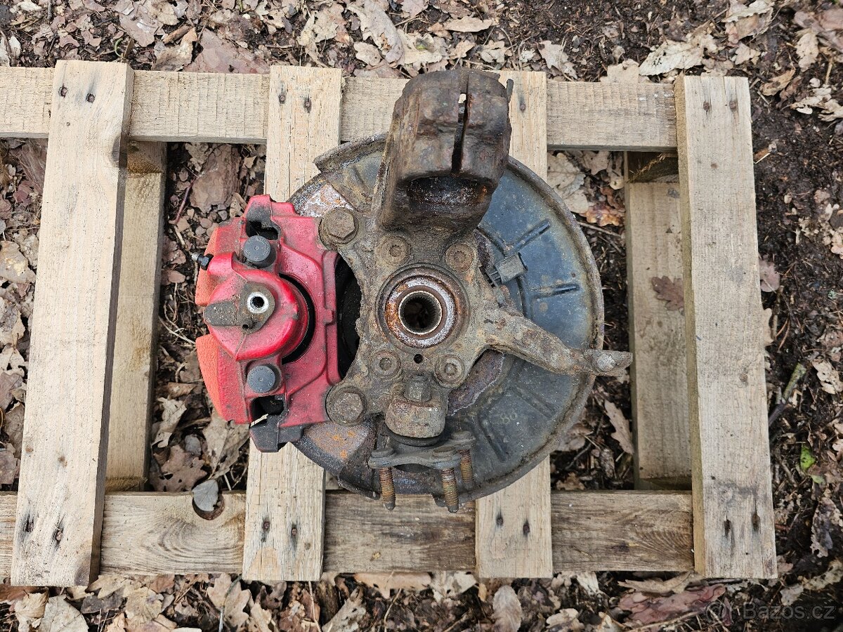 Pravá těhlice - Škoda Octavia II - 5