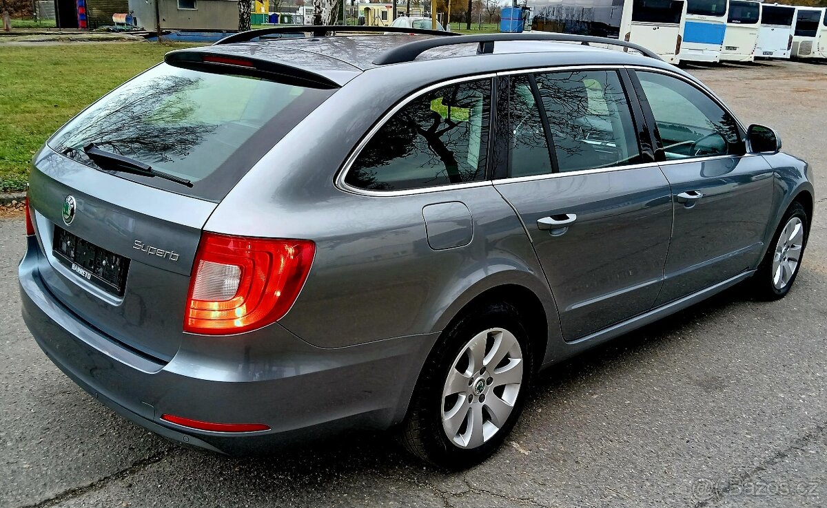 Superb Combi 2.0 tdi 110 000 Km - 5