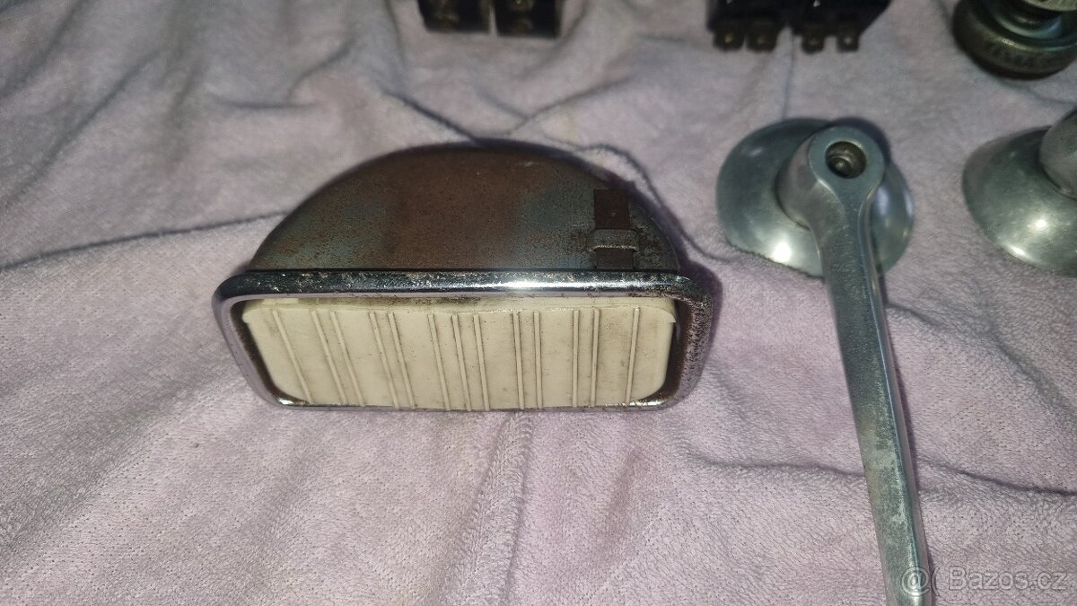 Škoda Octavia - vybavení interiéru - 5