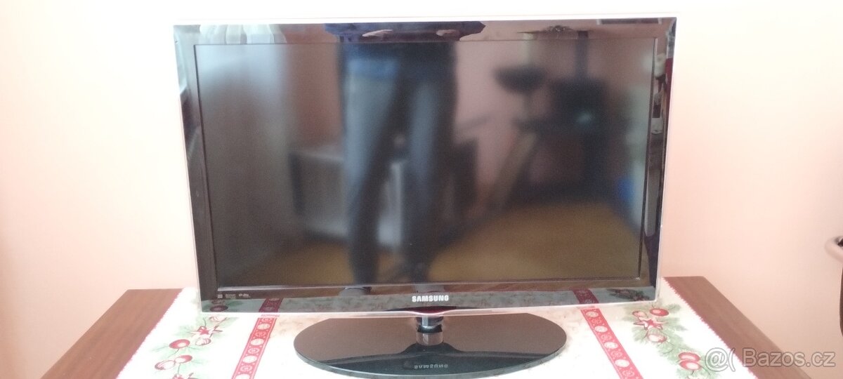 SAMSUNG HD 32" LCD televize SAMSUNG HD - 5