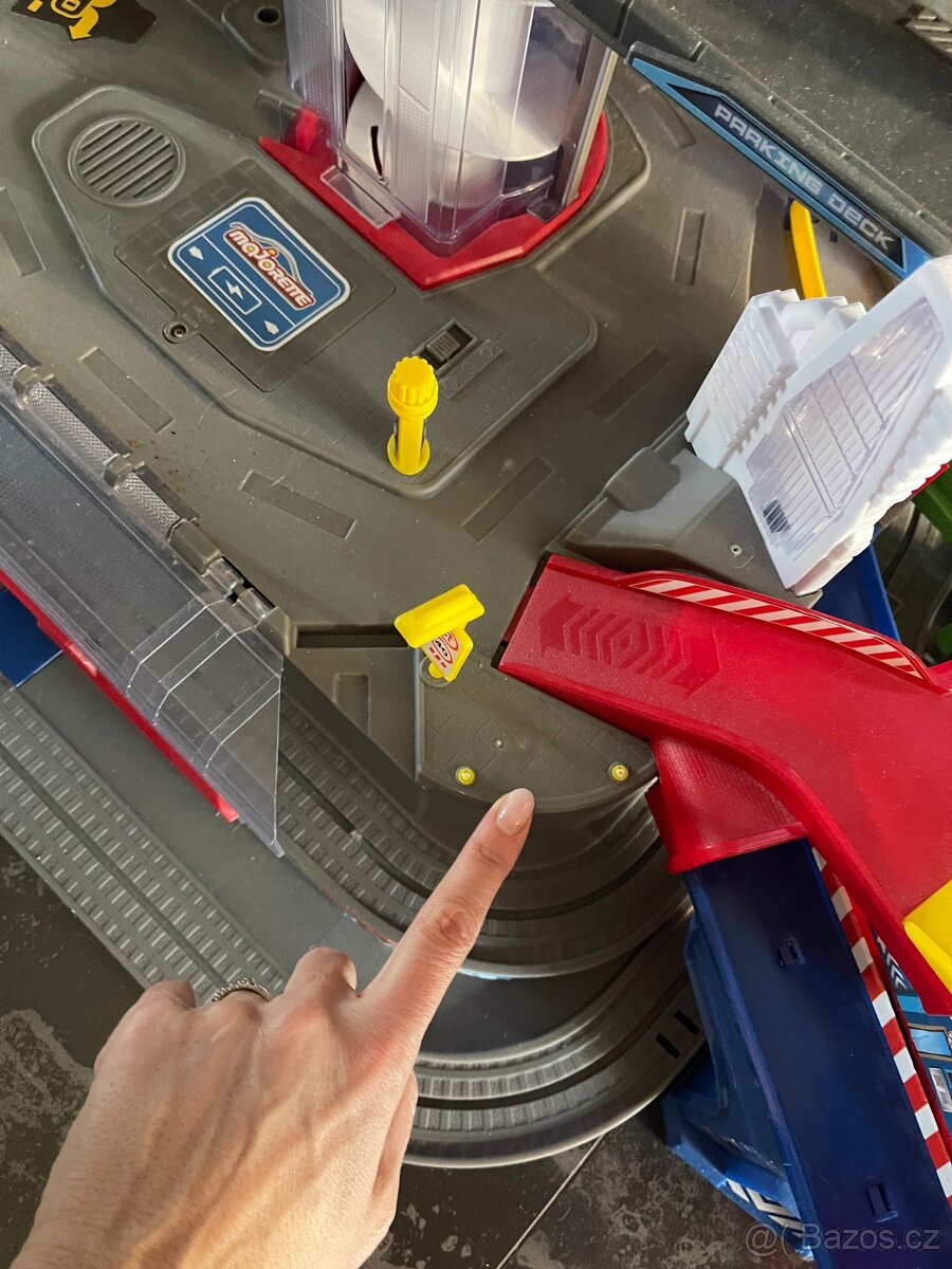 Velká garáž na autíčka - 5