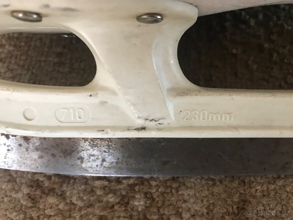 Chlapecké lední brusle - 5