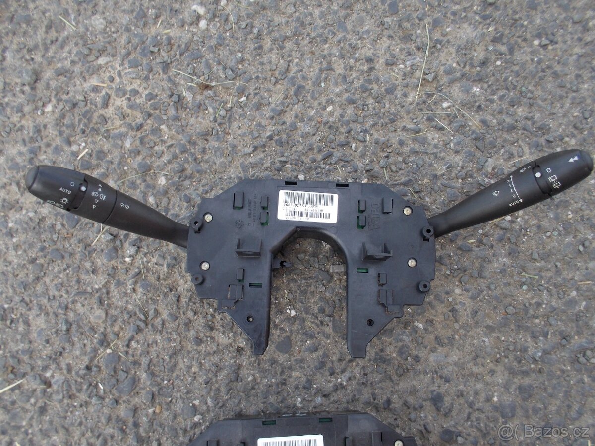 Přepínací páčky pod volant Citroën C4 - 5