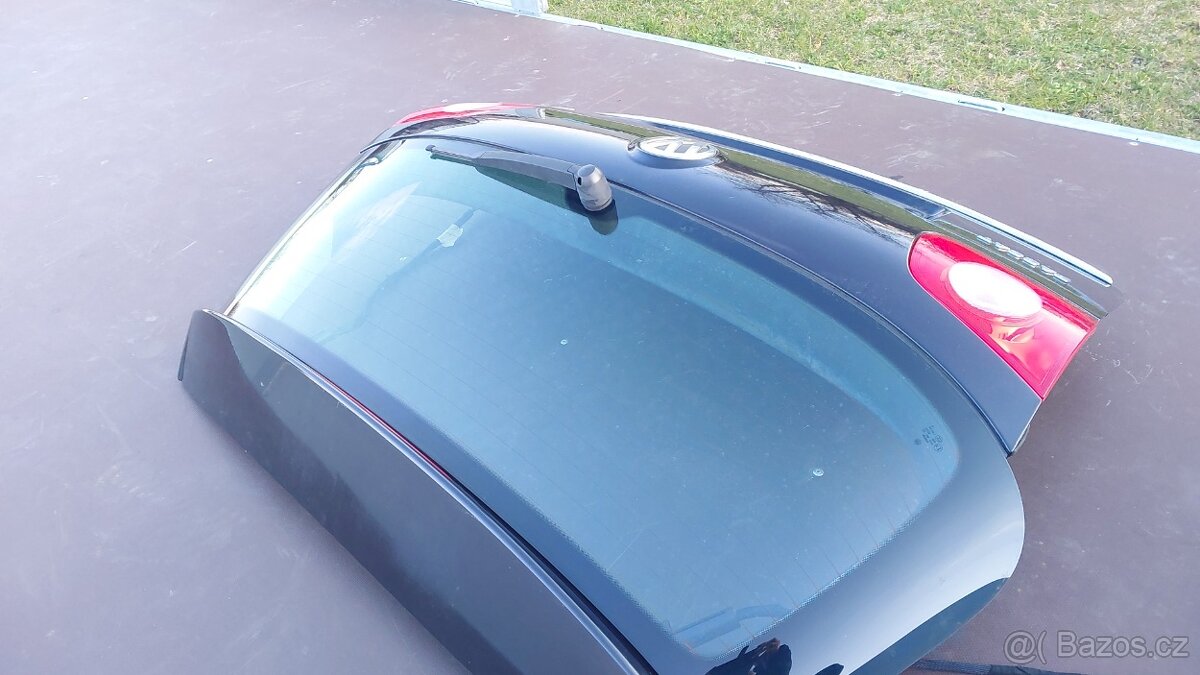 VW PASSAT B6 - DVEŘE KUFRU ČERNO-MODRÁ TMAVÁ - 5