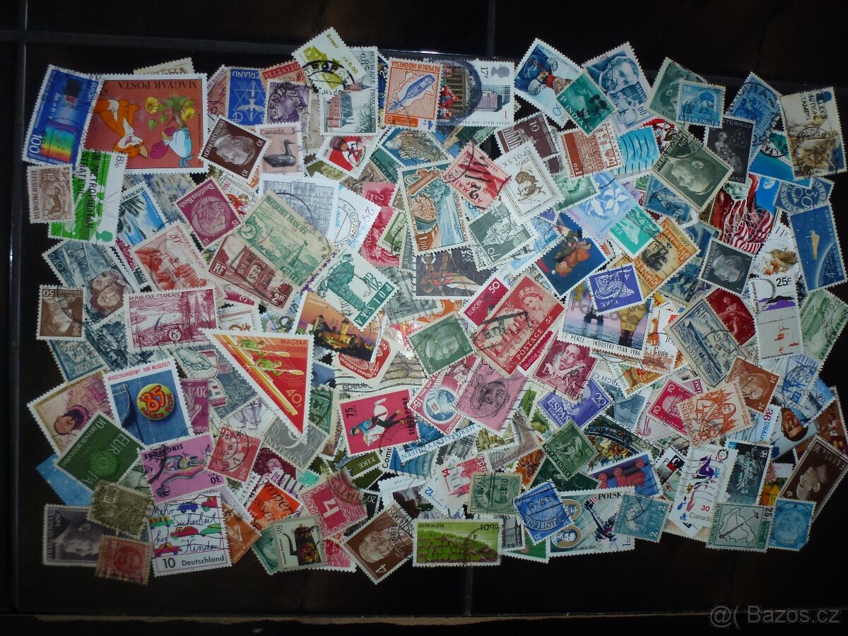 Poštovní známky z celého světa přes 5000 ks - 5