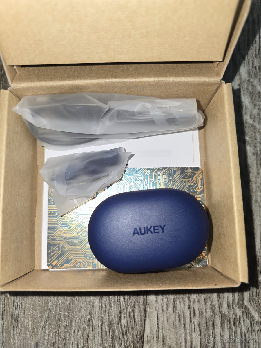 Model:aukey EP - T25 Výkonný basový výkon: Vylepšené 4mm dyn - 5