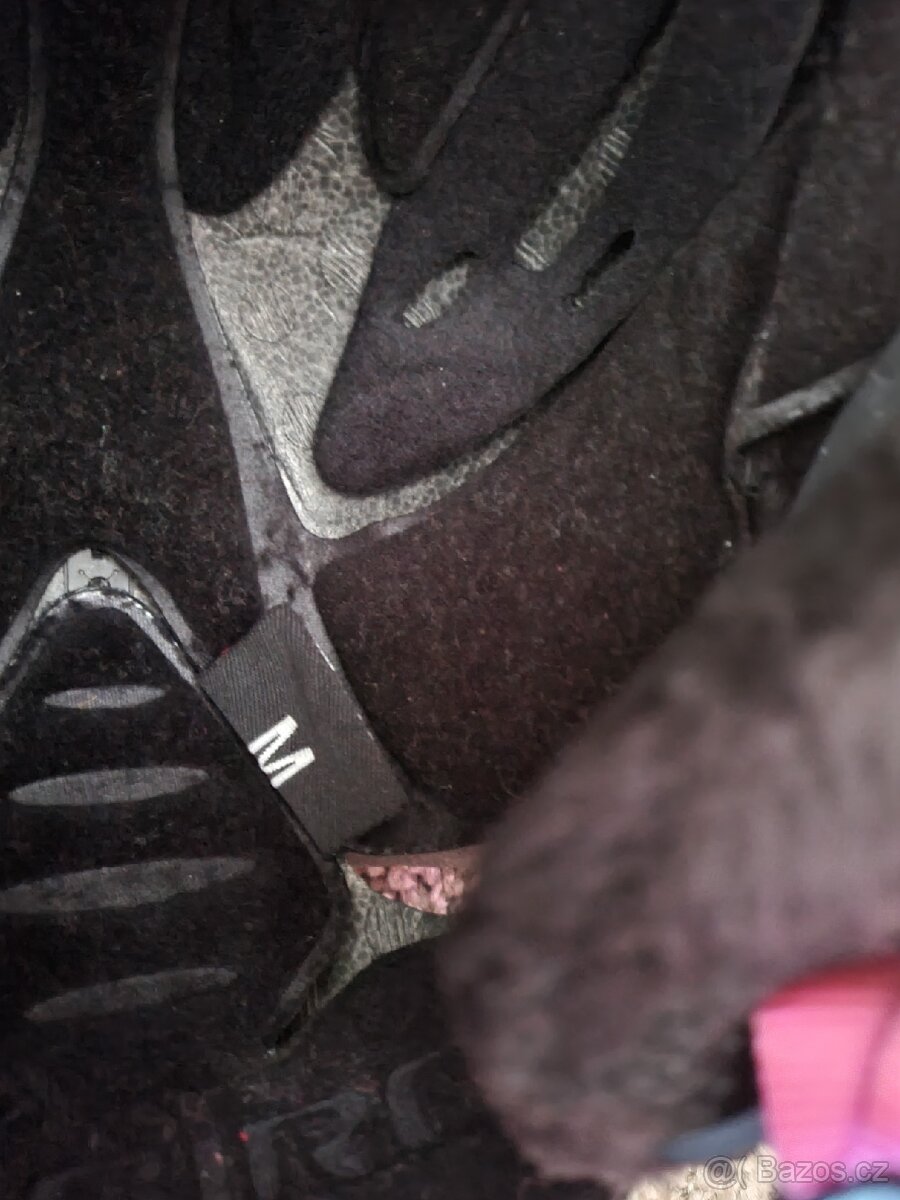 Dívčí lyžař.přilba Giro+lyž.brýle Blizz. - 5