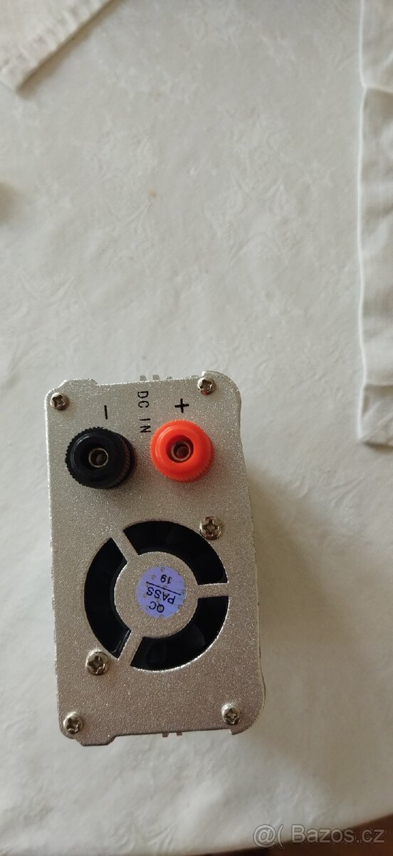 Měnič a regulátor do kempu. - 5