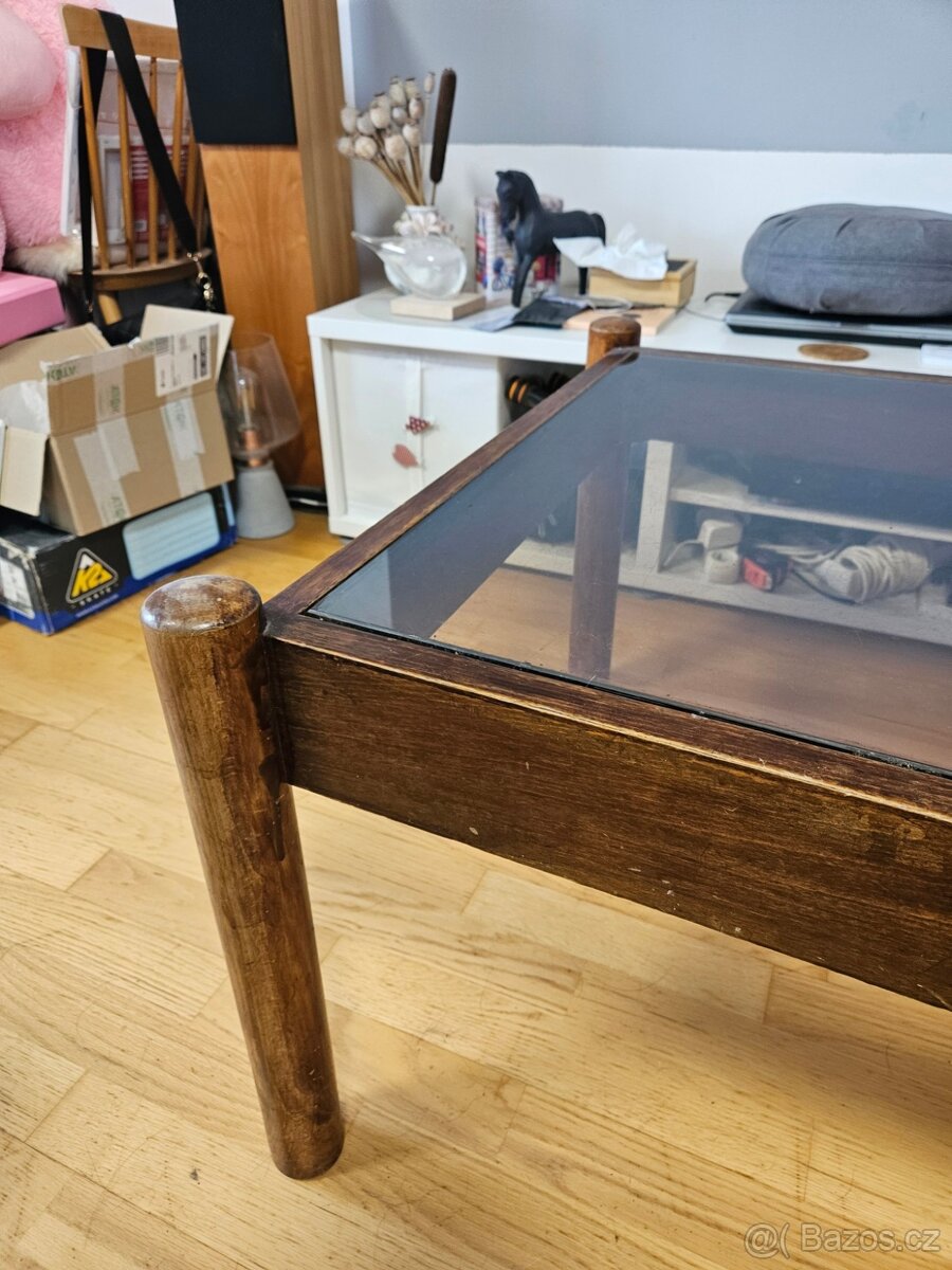 Konferenční stolek - 5