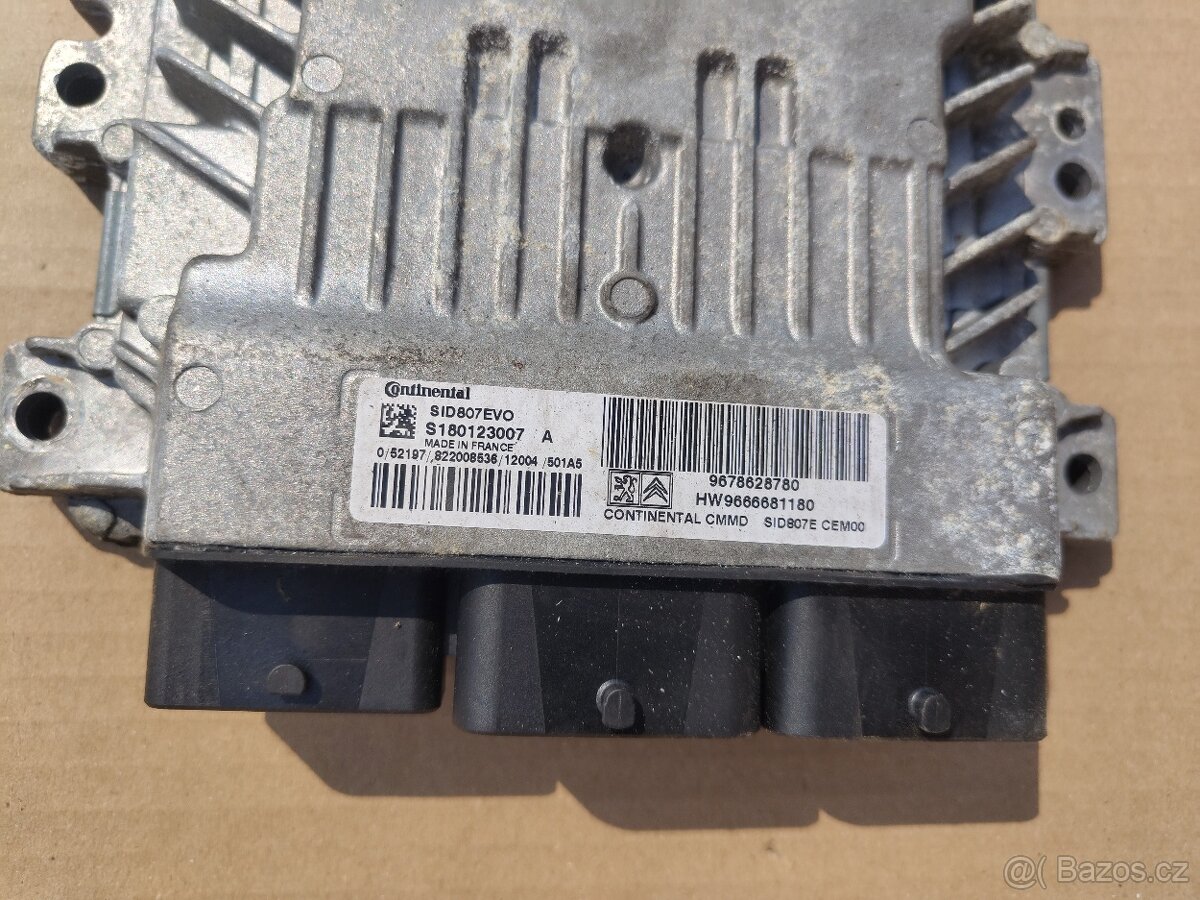 Jednotky, spínačka... Peugeot 308 - 5