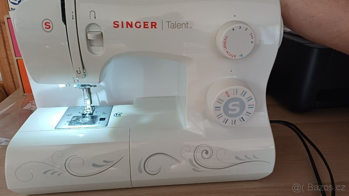 Singer Talent 3323 - 5