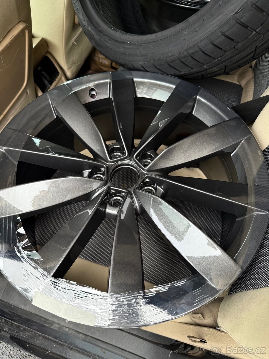 VW Lugano R19 8,5J 5x112 ET41 - 5