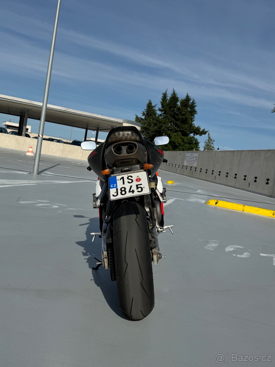 Honda CBR 1000RR Fireblade - 5