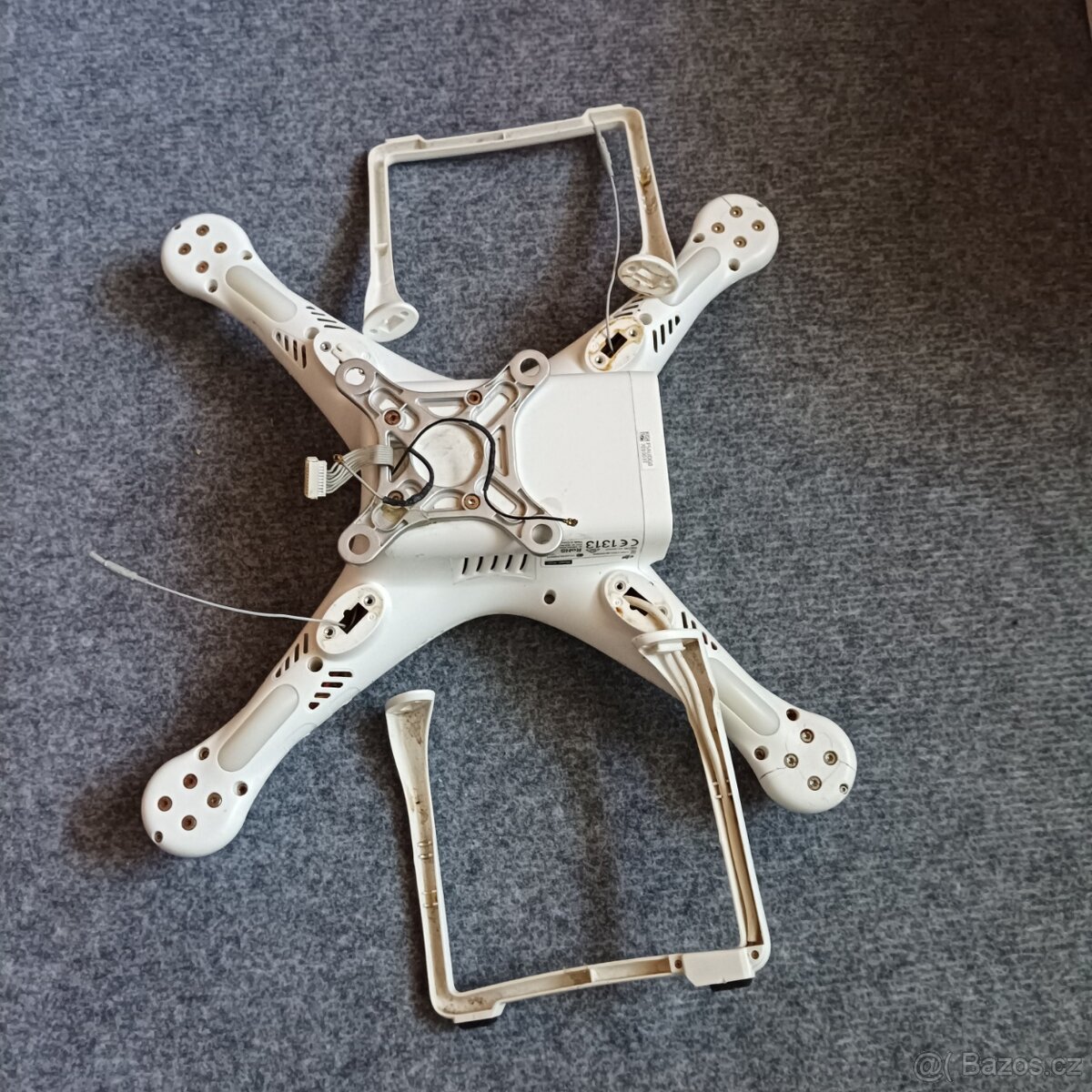 DJI Phantom 3 Standard + ovladač na nd - 5