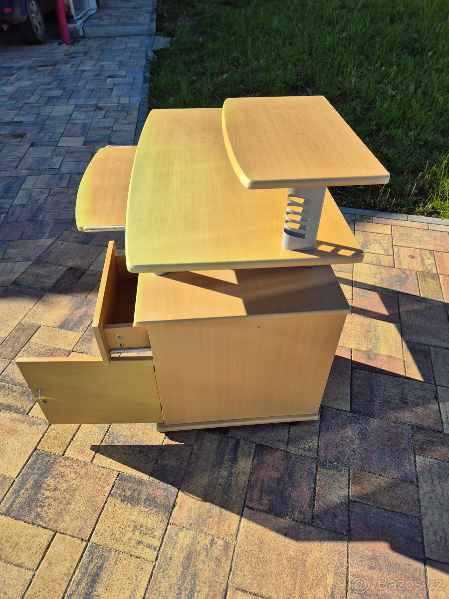 Počítačový stůl – zachovalý, levně - 5