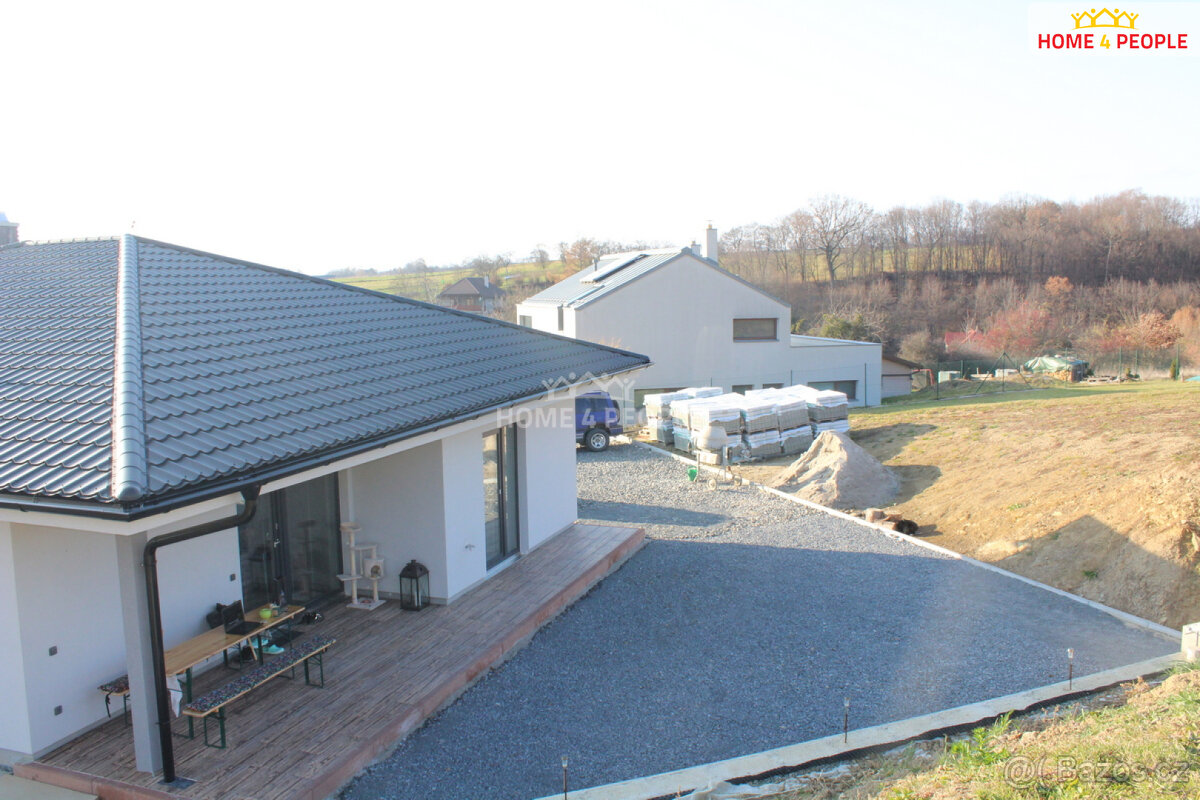 Prodej rodinného domu 4+kk v Uherském Brodě - Těšov s pozeme - 5