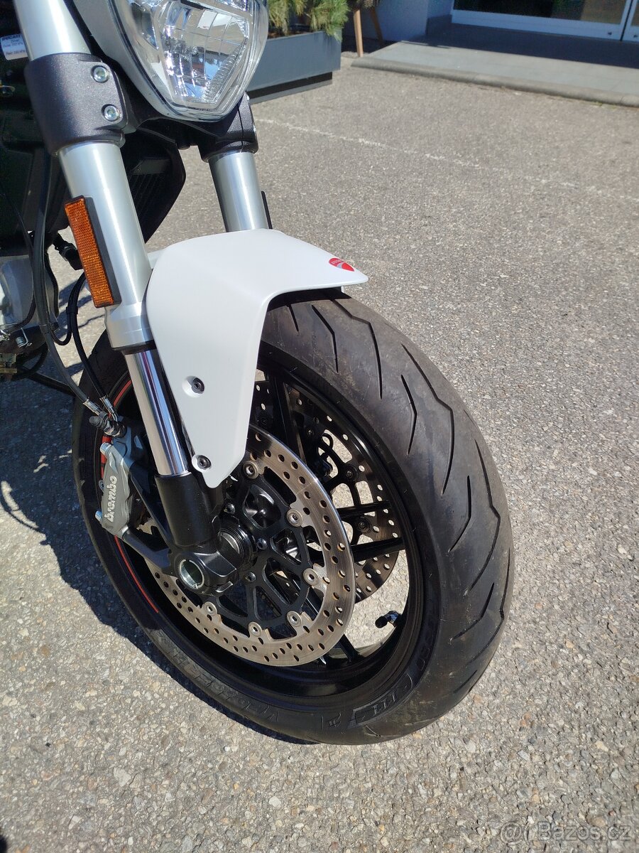 Ducati Monster 797, 1. MAJITEL, NOVÝ V ČR, POUZE: 5 264 KM - 5