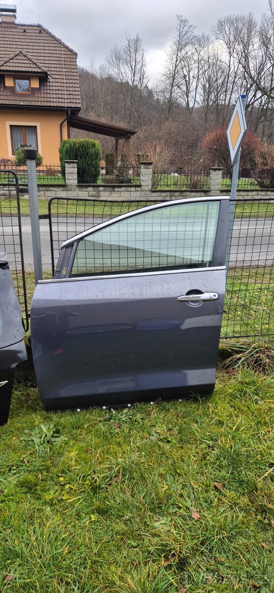 Mazda CX7 dveře karosářské díly, kapoty, kufry - 5