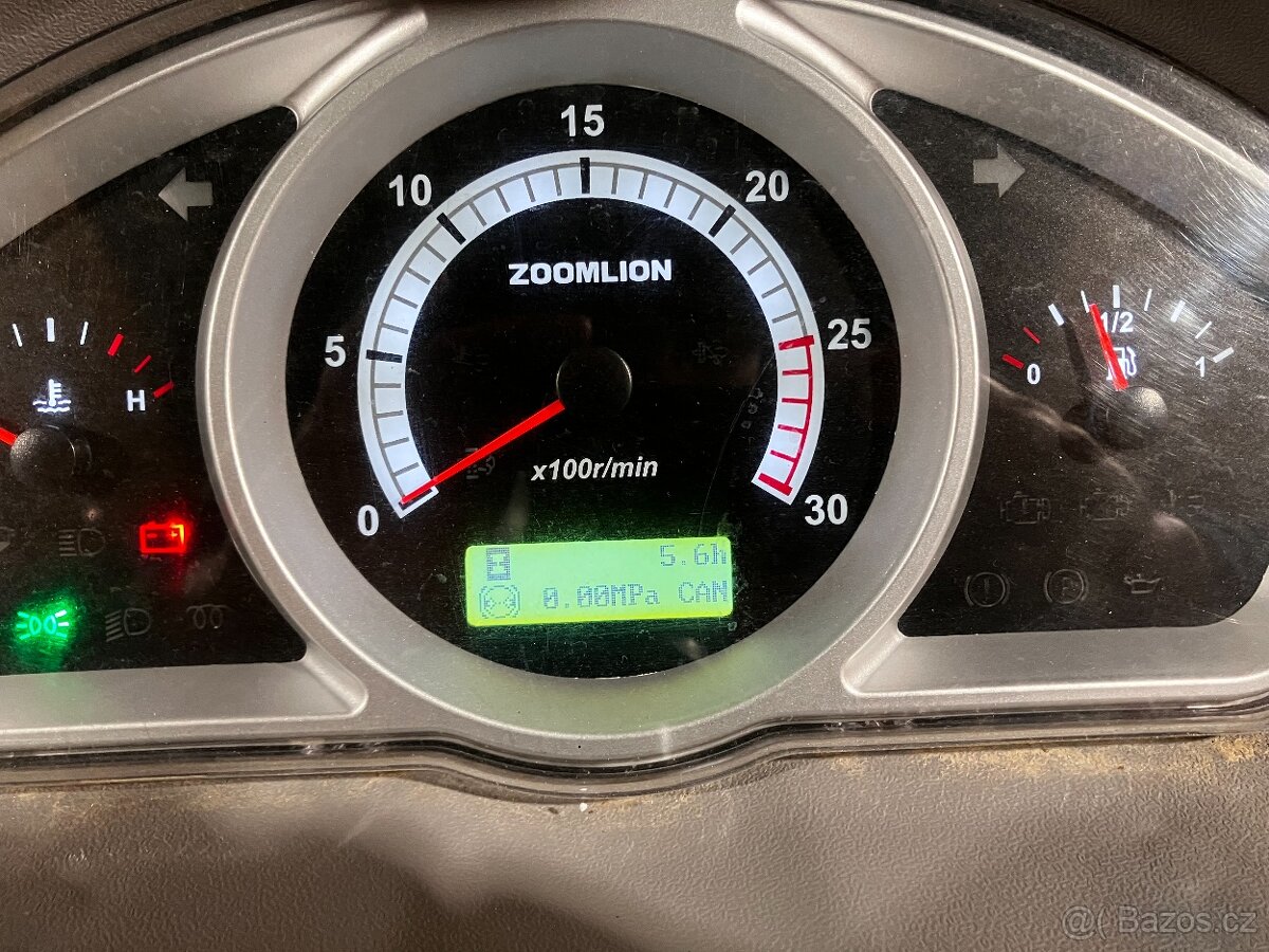 Traktor RK 504 bez kabiny - 5