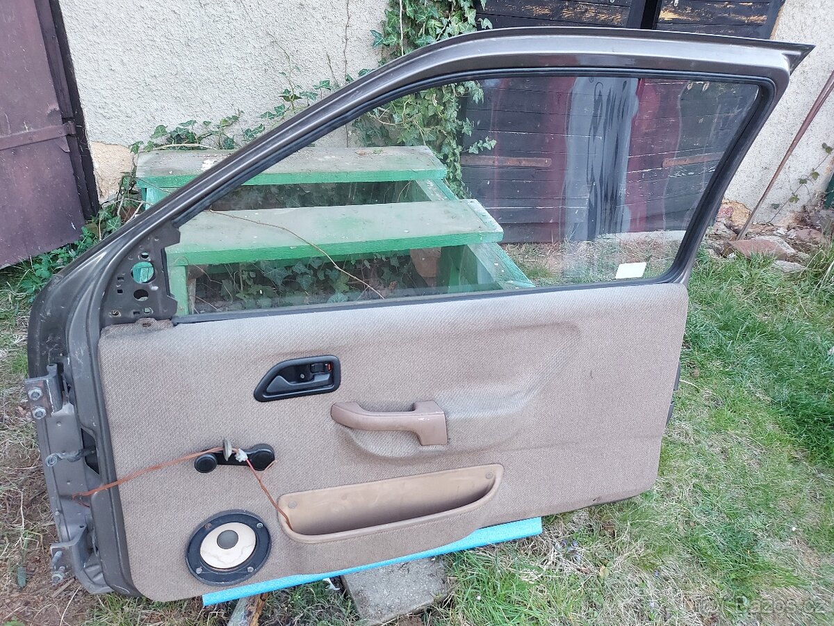Dveře Ford Sierra coupe /XR4 - 5