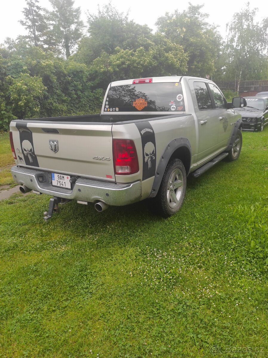 Dodge RAM 1500,LPG.