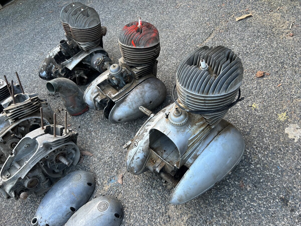 JAWA / ČZ MOTORY - 5