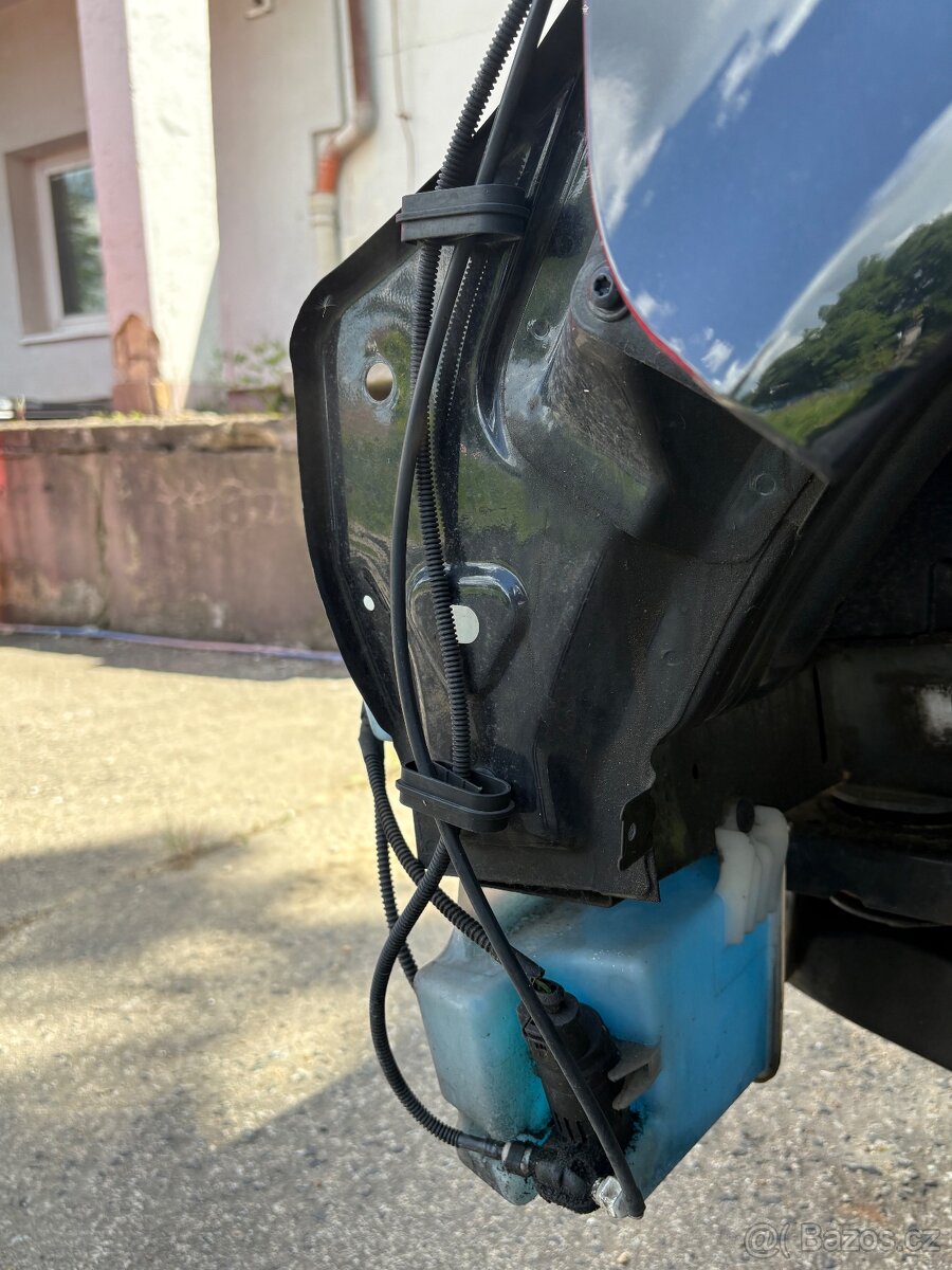 Vw T5.1 Lift Karoserie +podvozek bez koroze nehavarované - 5