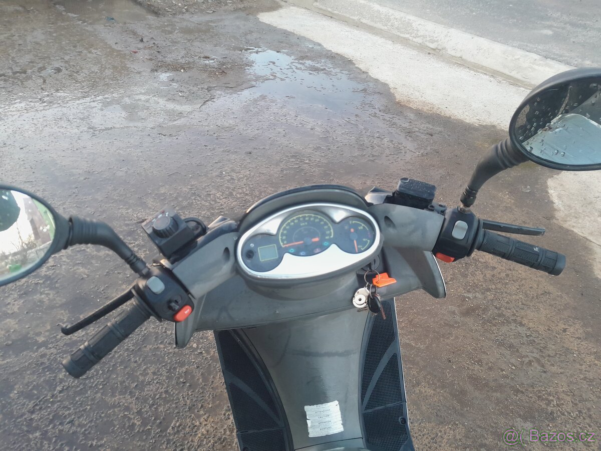 Yamaha majesty 180 - 5
