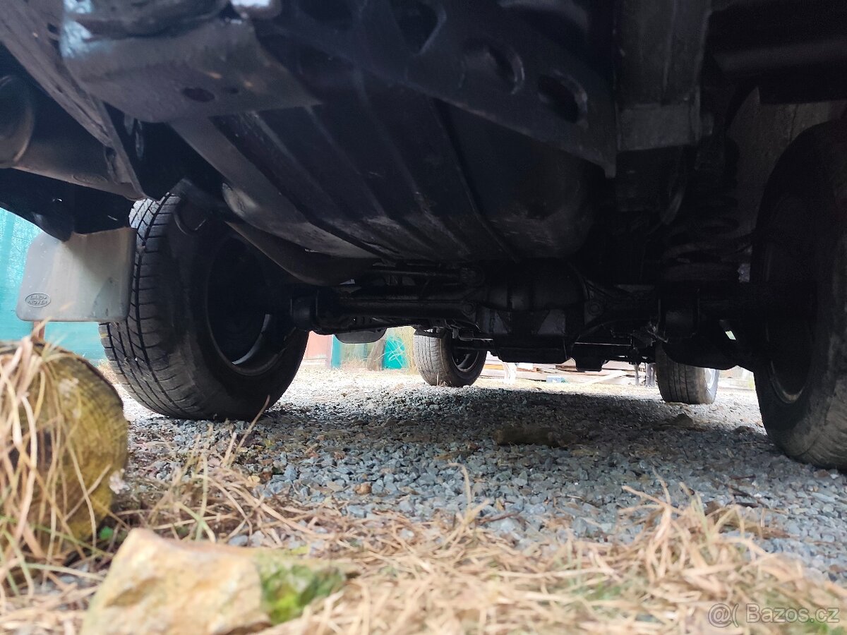 Prodám Land Rover Discovery 2 Td5 - 5