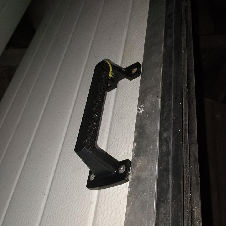 Sekční garážová vrata elektrická TRIDO - 5